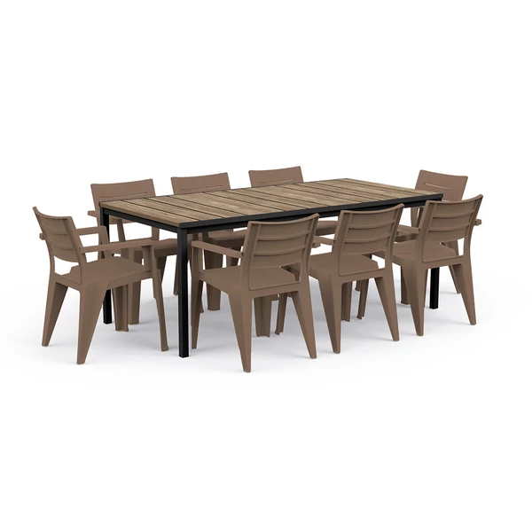 barátságos környezetben.