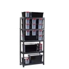 Öt polcból álló tárolópolc, fekete műanyagból készült, átlátszó dobozokkal, piros zárófedéllel. Ideális megoldás garázsban vagy pincében, könnyen összeállítható és időjárásálló. Fehér háttér előtt szerepel.